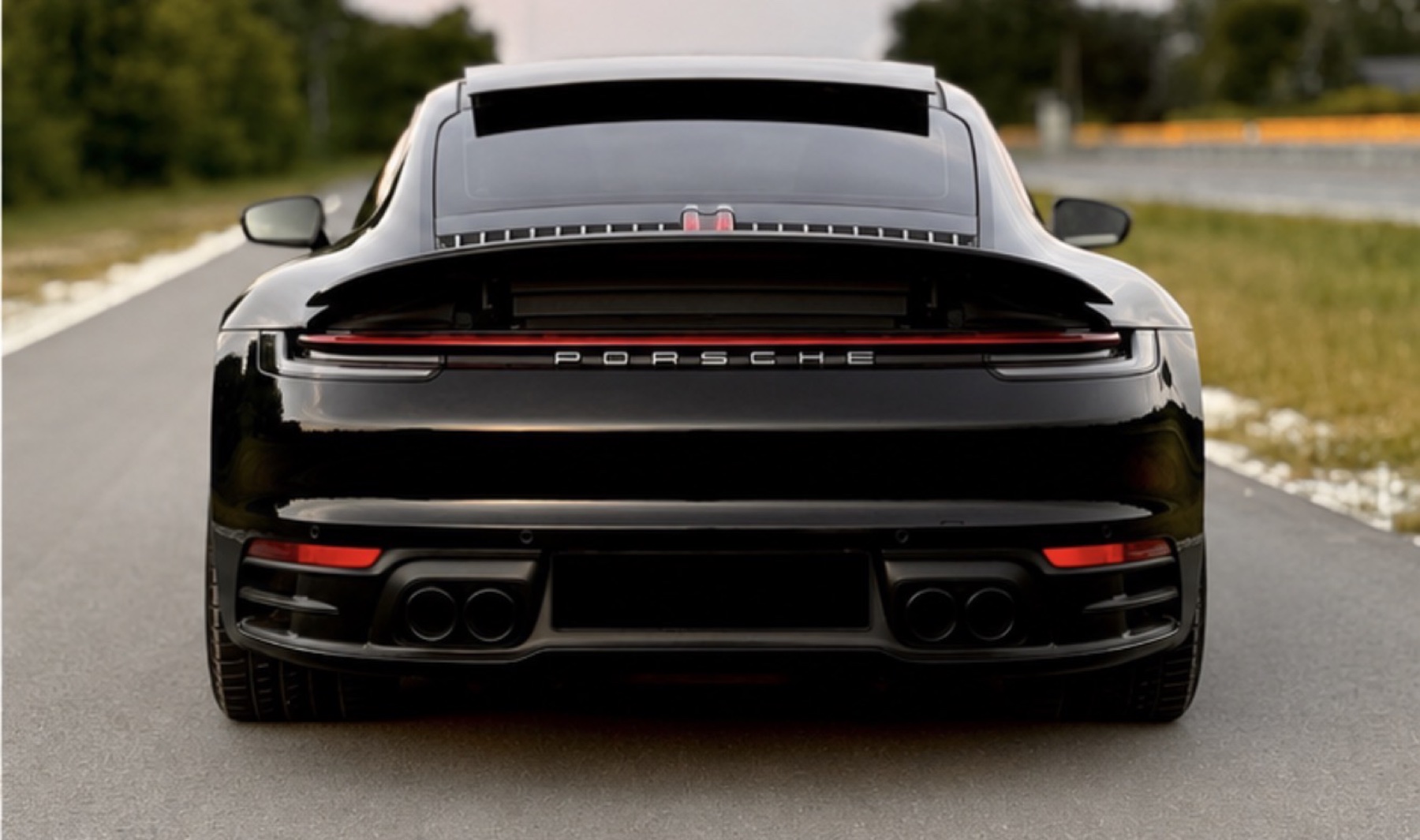 Porsche 911 Carrera widok z tylu